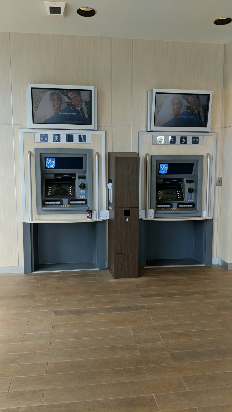 RBC Royal Bank | 13135 Boul Gouin O, Pierrefonds, QC H8Z 1X1, Canada | Phone: (514) 624-2100