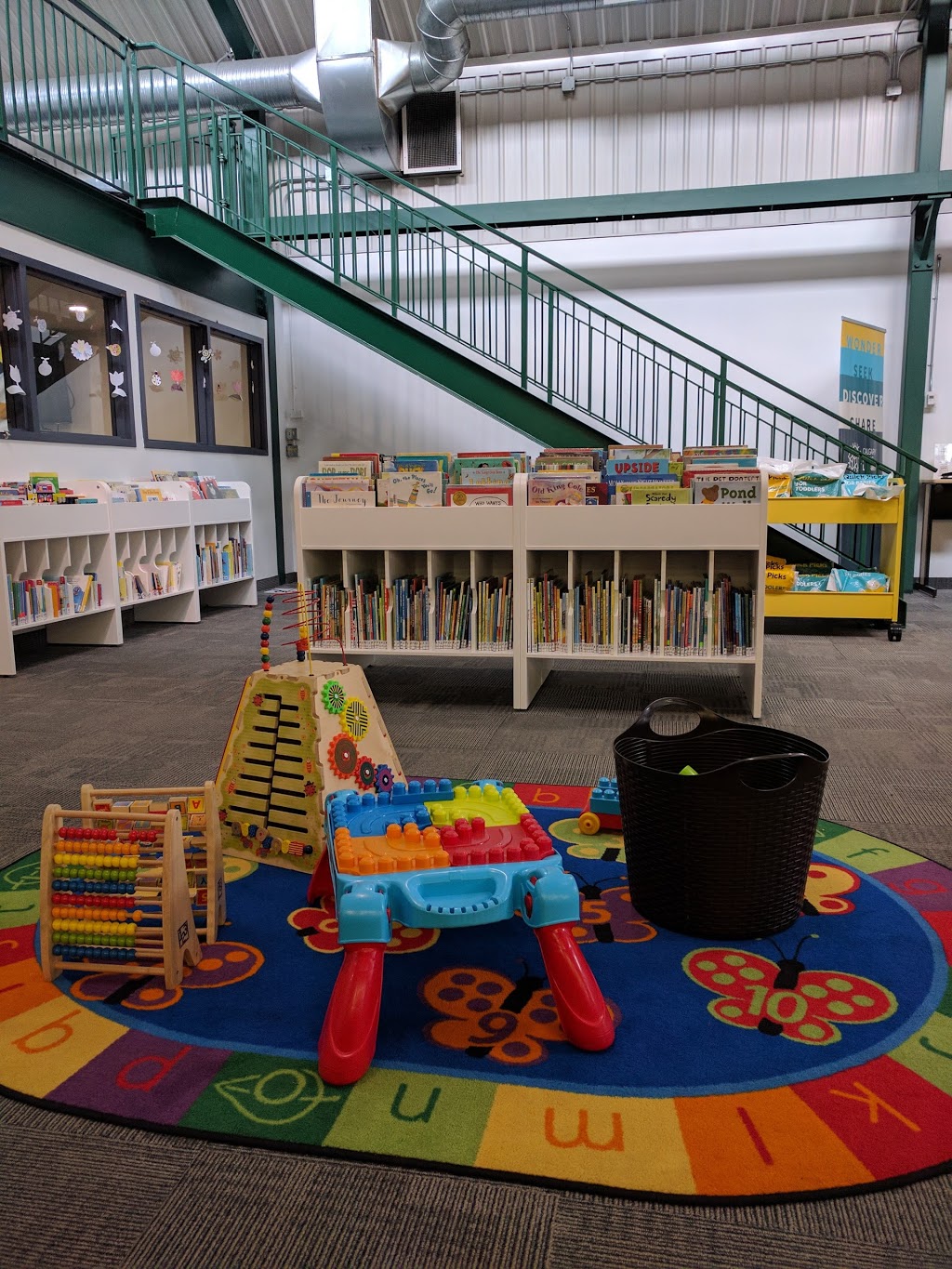 Bowness Library | 6532 Bowness Rd NW, Calgary, AB T3B 0E8, Canada | Phone: (403) 260-2600
