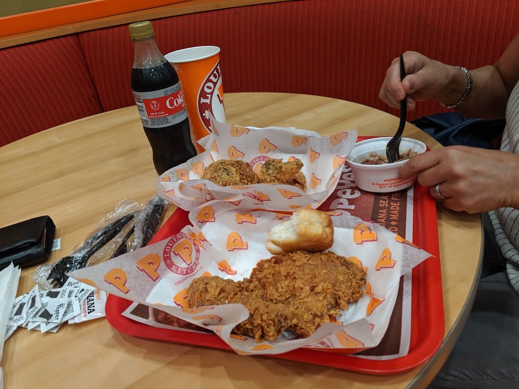 Popeyes Louisiana Kitchen | 497 Dundas St W, Oakville, ON L6M 4M2, Canada | Phone: (905) 257-0600