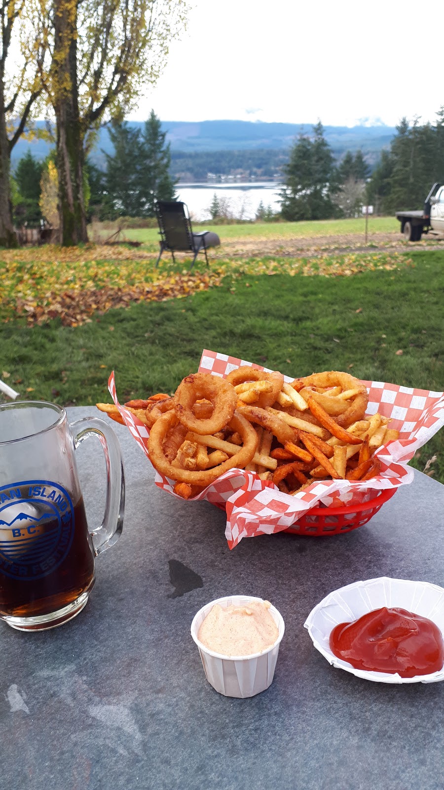 Shack N Wagon | 2830 Piercy Rd, Denman Island, BC V0R 1T0, Canada | Phone: (250) 335-2278