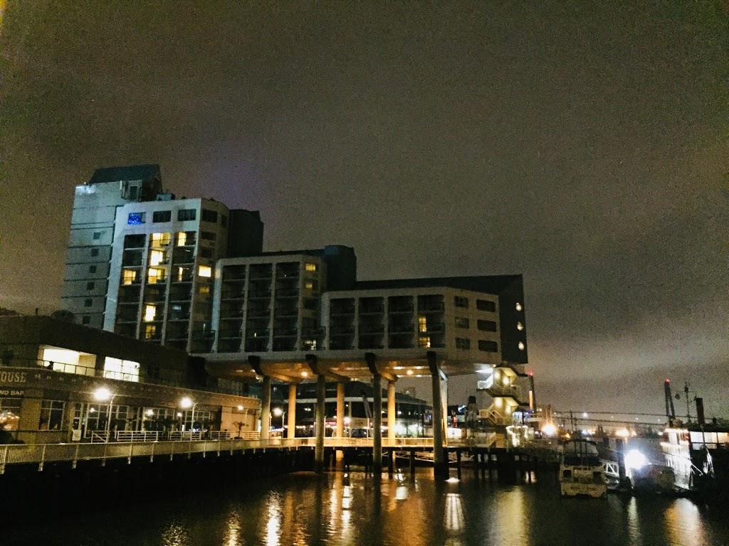 Inn At The Quay | 900 Quayside Dr, New Westminster, BC V3M 6G1, Canada | Phone: (604) 520-1776