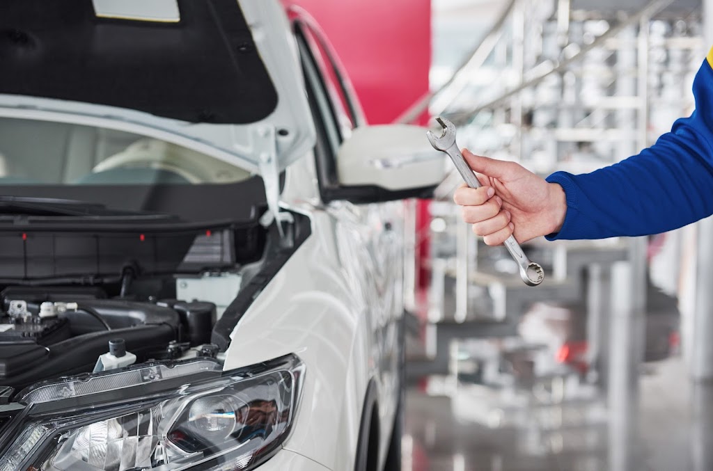 Eautoplus | 3109 Mnt Masson, Laval, QC H7B 1E3, Canada | Phone: (514) 418-8346