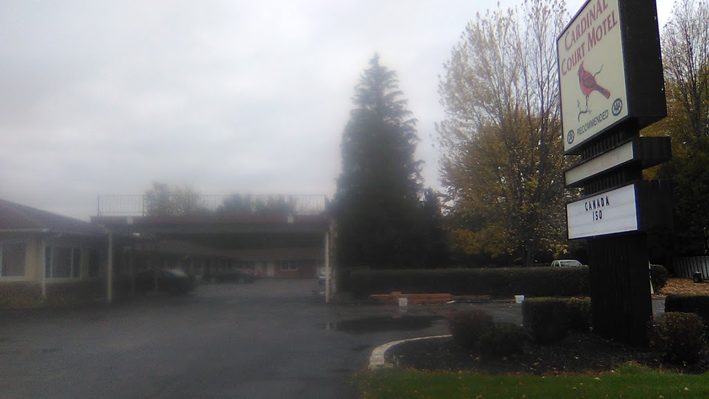 Cardinal Court Motel | 10401 Sunset Dr, St Thomas, ON N5P 3T2, Canada | Phone: (519) 633-0740