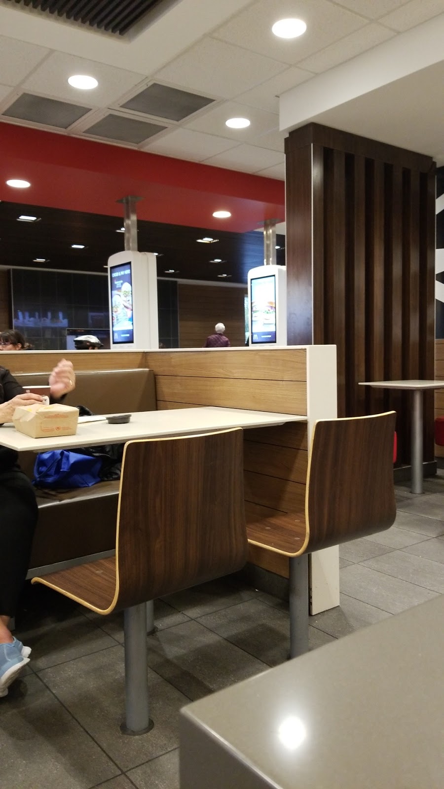 McDonalds | 425 Nathaniel St, Winnipeg, MB R3M 3X1, Canada | Phone: (204) 949-6031