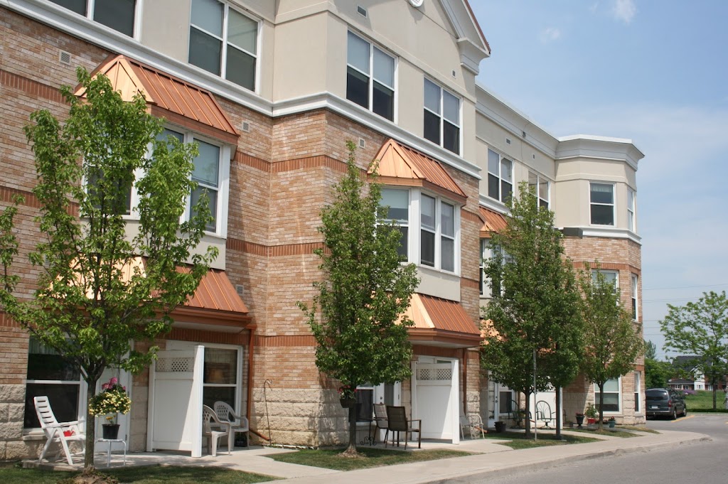 Village of Taunton Mills | 3800 Brock St N, Whitby, ON L1R 3A5, Canada | Phone: (905) 666-3156