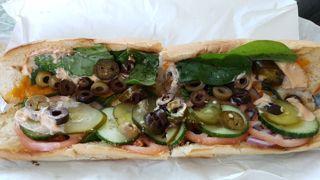 Subway | 10 Disera Dr, Thornhill, ON L4J 0A7, Canada | Phone: (905) 370-1927