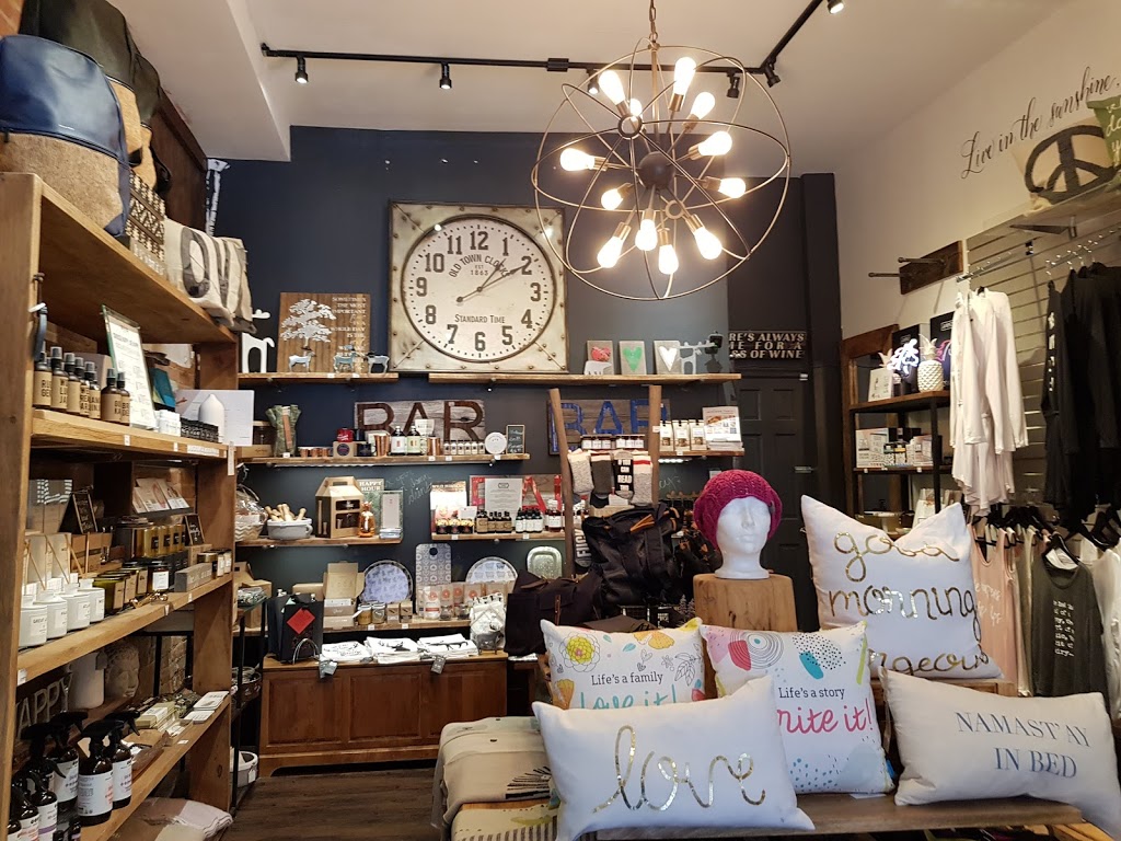 Simply Beautiful | 2739 Dundas St W, Toronto, ON M6P 1Y1, Canada | Phone: (647) 525-9283