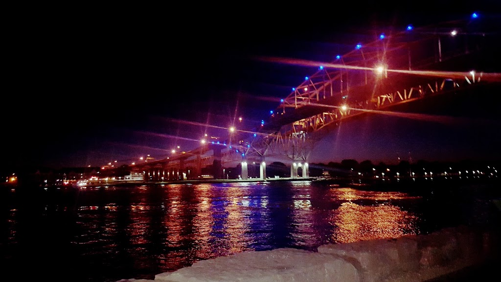 Blue Water Bridge | 1555 Venetian Blvd #4, Point Edward, ON N7T 0A9, Canada | Phone: (519) 336-2720