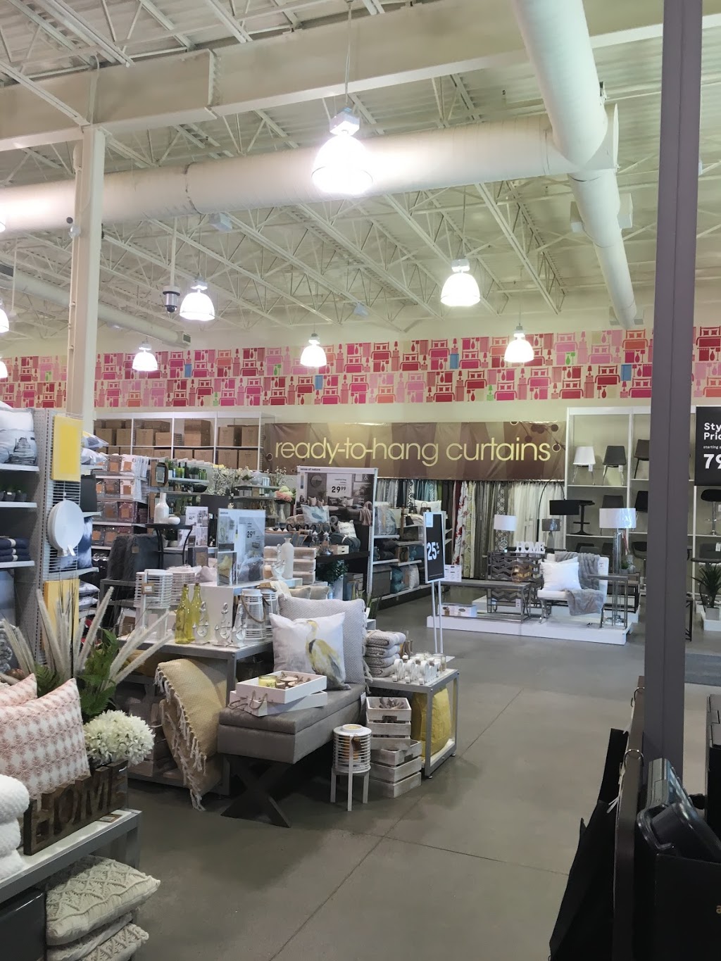 Bouclair Home | 100 Trainyards Dr #02, Ottawa, ON K1G 3S2, Canada | Phone: (613) 241-1517