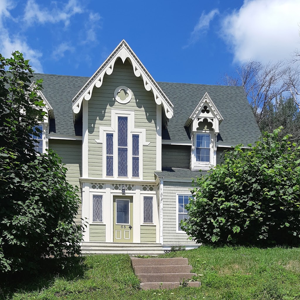 Seabank House Bed and Breakfast | Box 413, 68 Front St, Pictou, NS B0K 1H0, Canada | Phone: (902) 485-4775