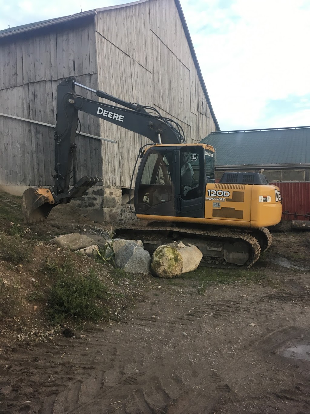 Christopher Coe Excavating | 437574 4 Line, Melancthon, ON L9V 1S8, Canada | Phone: (519) 278-0808