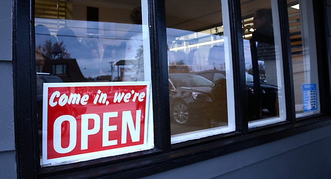 Georgian Bay Wet Cleaners | 136 Pine St, Collingwood, ON L9Y 2N9, Canada | Phone: (705) 445-2811