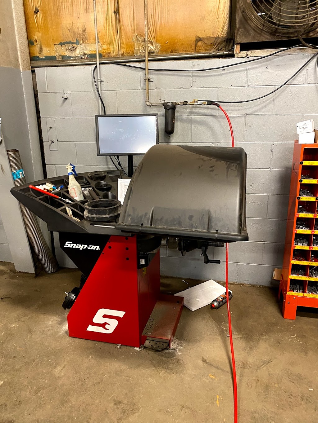 Express Tire | 20 George St, Barrie, ON L4N 5N3, Canada | Phone: (705) 503-8473