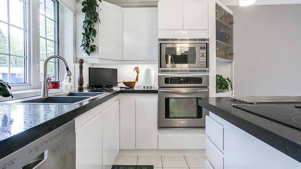 Gestion le Logeur Inc | 67-D Blvd. Samson, Laval, QC H7X 3E6, Canada | Phone: (450) 314-0880