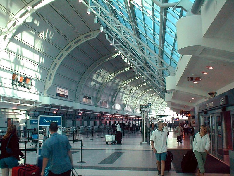 Bayside Toronto Airport Limo | 15 Weldon St, Whitby, ON L1R 2T3, Canada | Phone: (416) 907-3054