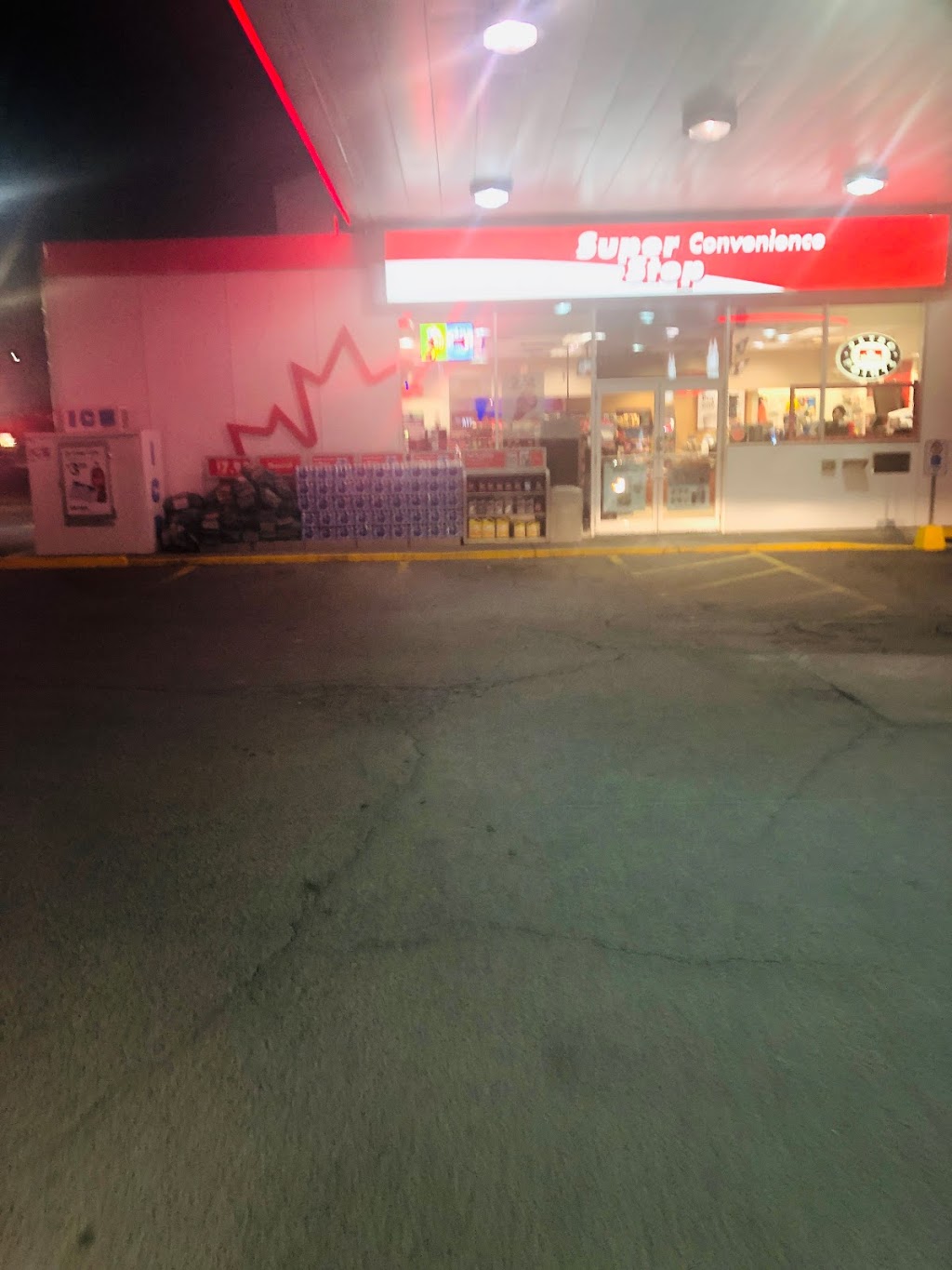 Petro-Canada & Car Wash | convenience store | 3300 Woodroffe Ave, Nepean, ON K2J 4G5, Canada | 6138438637 OR +1 613-843-8637