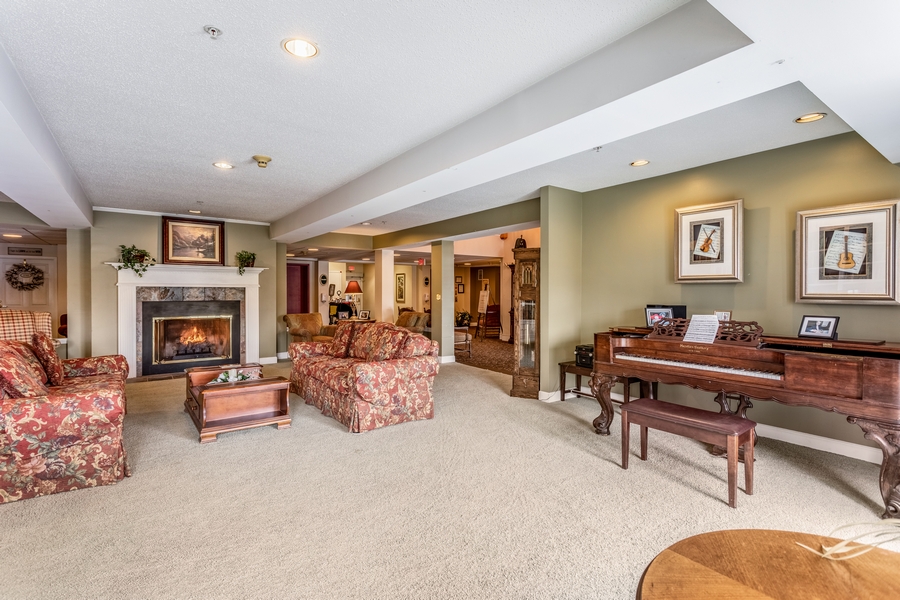 Embark at Orchard Glen | 6055 Armor Duells Rd, Orchard Park, NY 14127, USA | Phone: (716) 662-5544