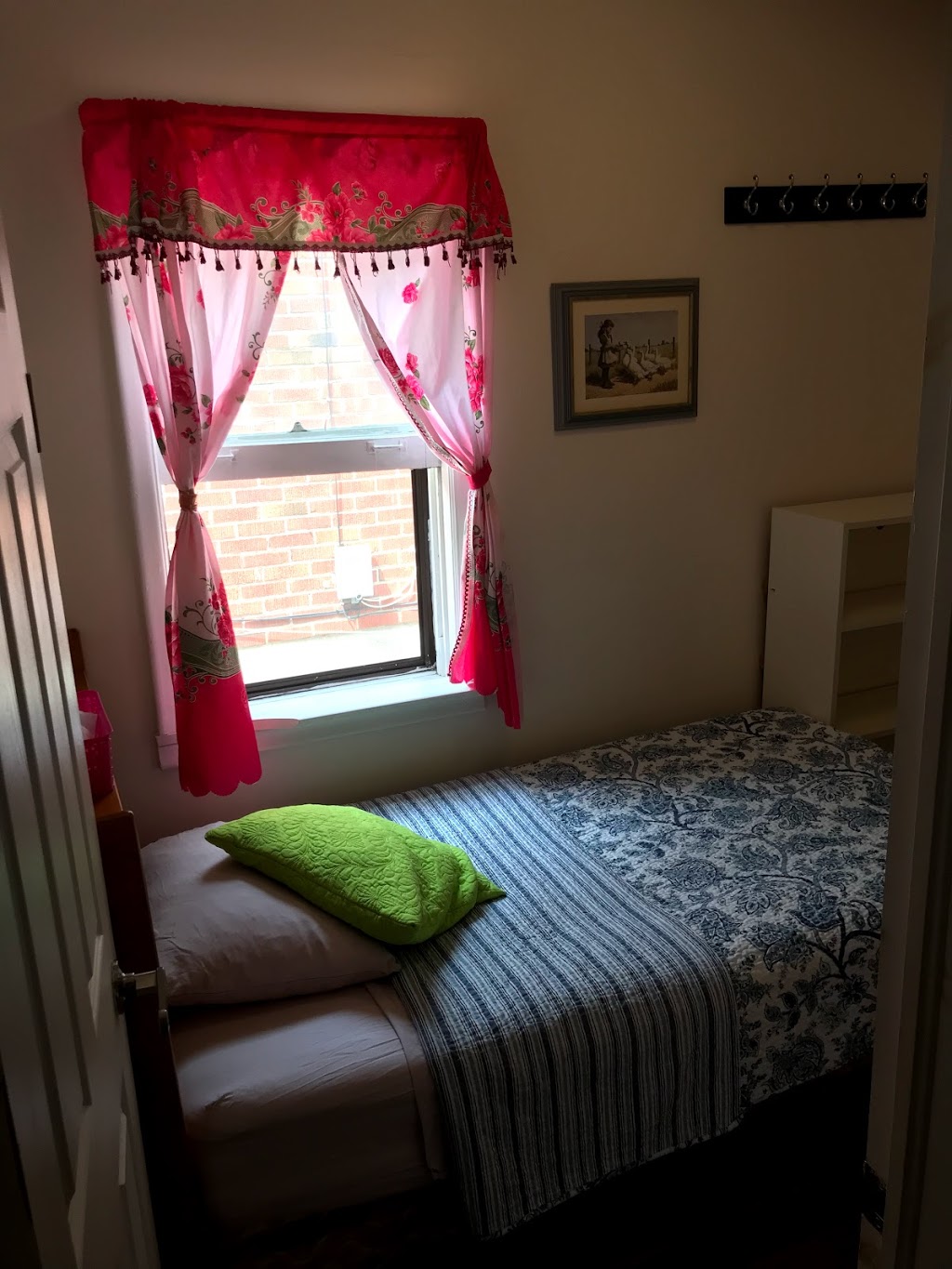 Ghalib Homestay | 12 Danesbury Ave, York, ON M6B 3K7, Canada | Phone: (416) 819-2923