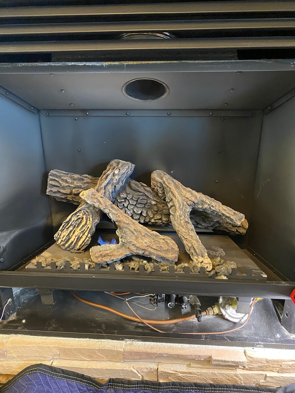 Metro Gas Fireplace Service and Repair | 2140 W 12th Ave #404, Vancouver, BC V6K 2N2, Canada | Phone: (604) 558-4545