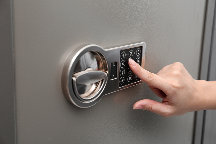Locksmith Albi Mississauga Service | 1256 Eglinton Ave W Unit 14, Mississauga, ON L5V 1N3, Canada | Phone: (437) 747-7604