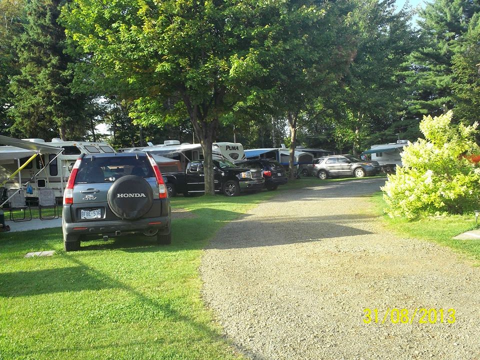 Camping Saint-Boniface | 1850 Boulevard Trudel E, Saint-Boniface, QC G0X 2L0, Canada | Phone: (819) 535-7047