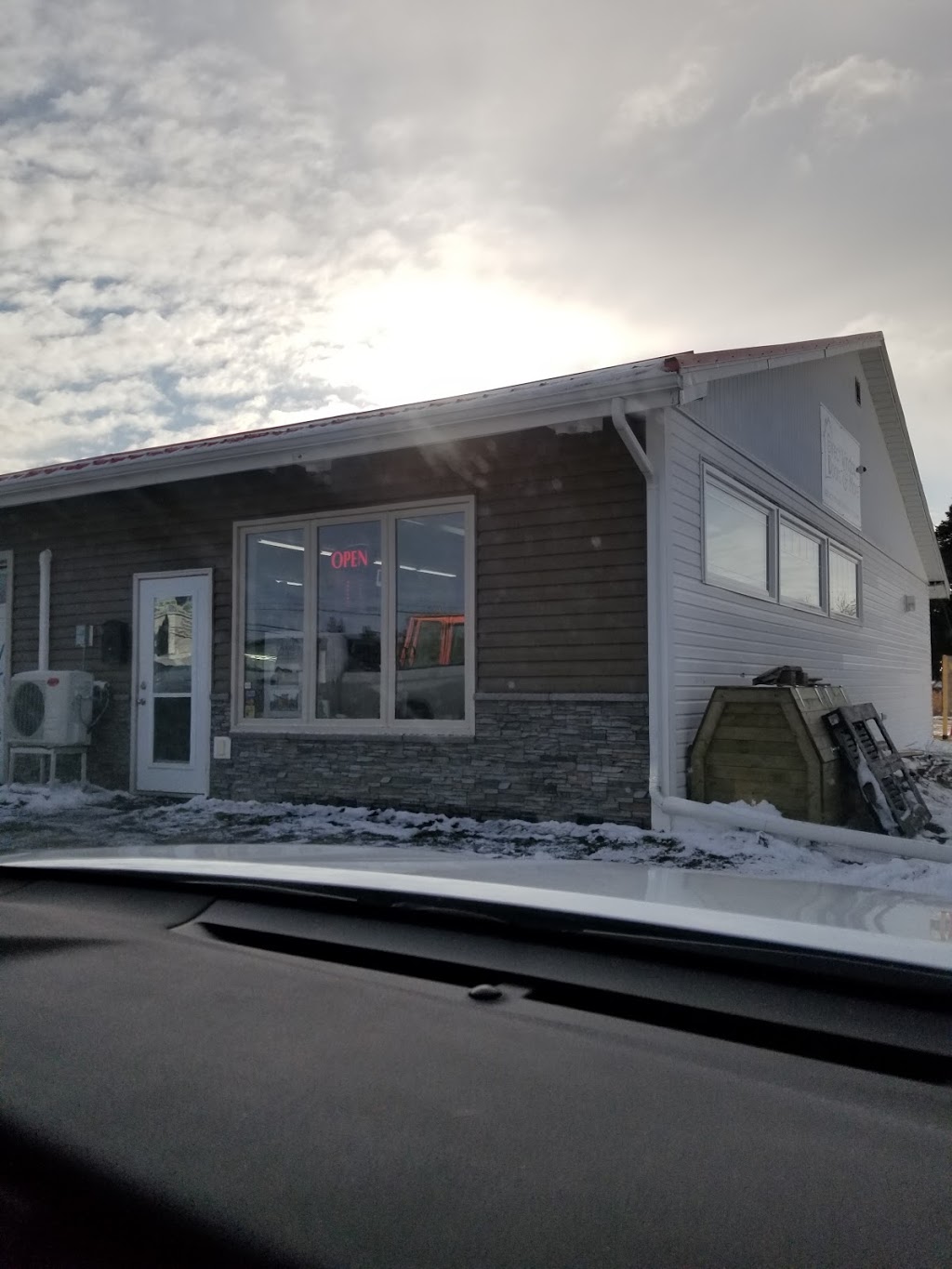 Floors Plus | 109 Robie St, Truro, NS B2N 1K8, Canada | Phone: (902) 895-4118