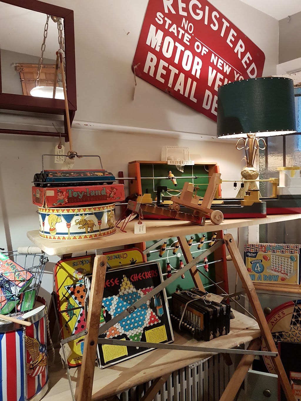 The Gypsy Market Mews | 908 Bay St, Gravenhurst, ON P1P 1Z9, Canada | Phone: (705) 394-6397