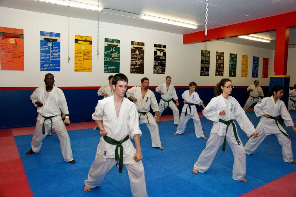 Center Karate Jacques Dupont | 2069 Boulevard des Laurentides, Laval, QC H7M 4M2, Canada | Phone: (450) 667-6262