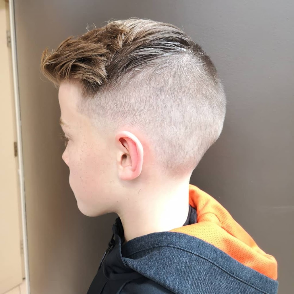 Campus Estates Hairstyling | 35 Harvard Rd, Guelph, ON N1G 3A2, Canada | Phone: (519) 823-2310