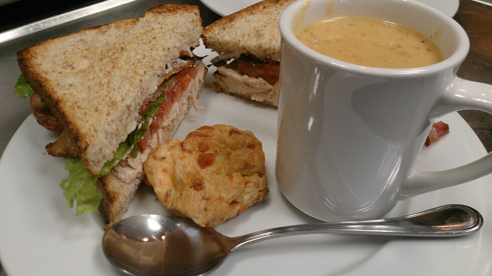 Lunchbox Cafe and Catering | 917 Nipissing Rd, Milton, ON L9T 5E3, Canada | Phone: (905) 878-3644