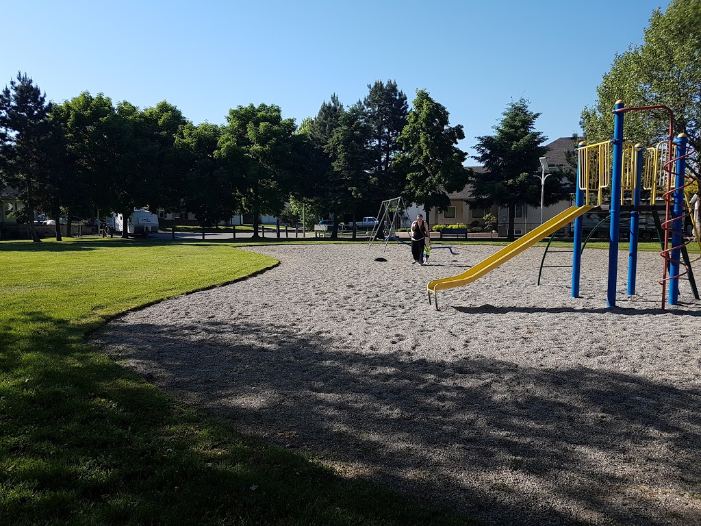 Sumac Park | 392 Phipps Crescent, Kelowna, BC V1X 7N9, Canada
