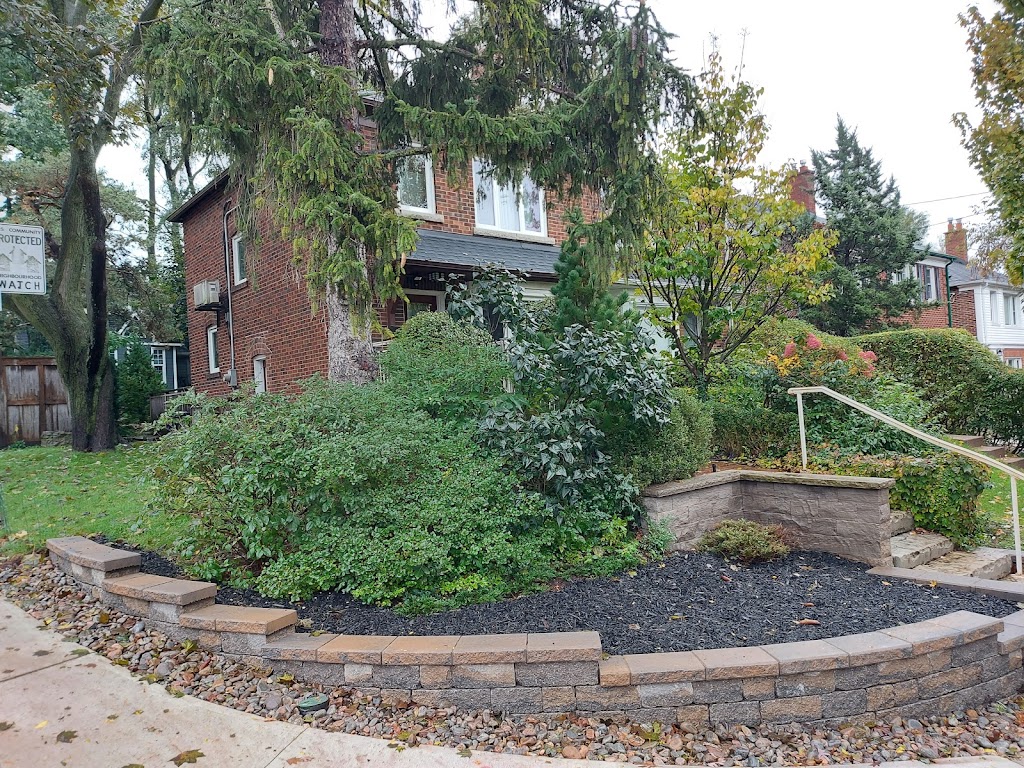 Greenhouse Landscaping | 64 Undercliff Dr, Toronto, ON M1M 1A5, Canada | Phone: (416) 264-8286
