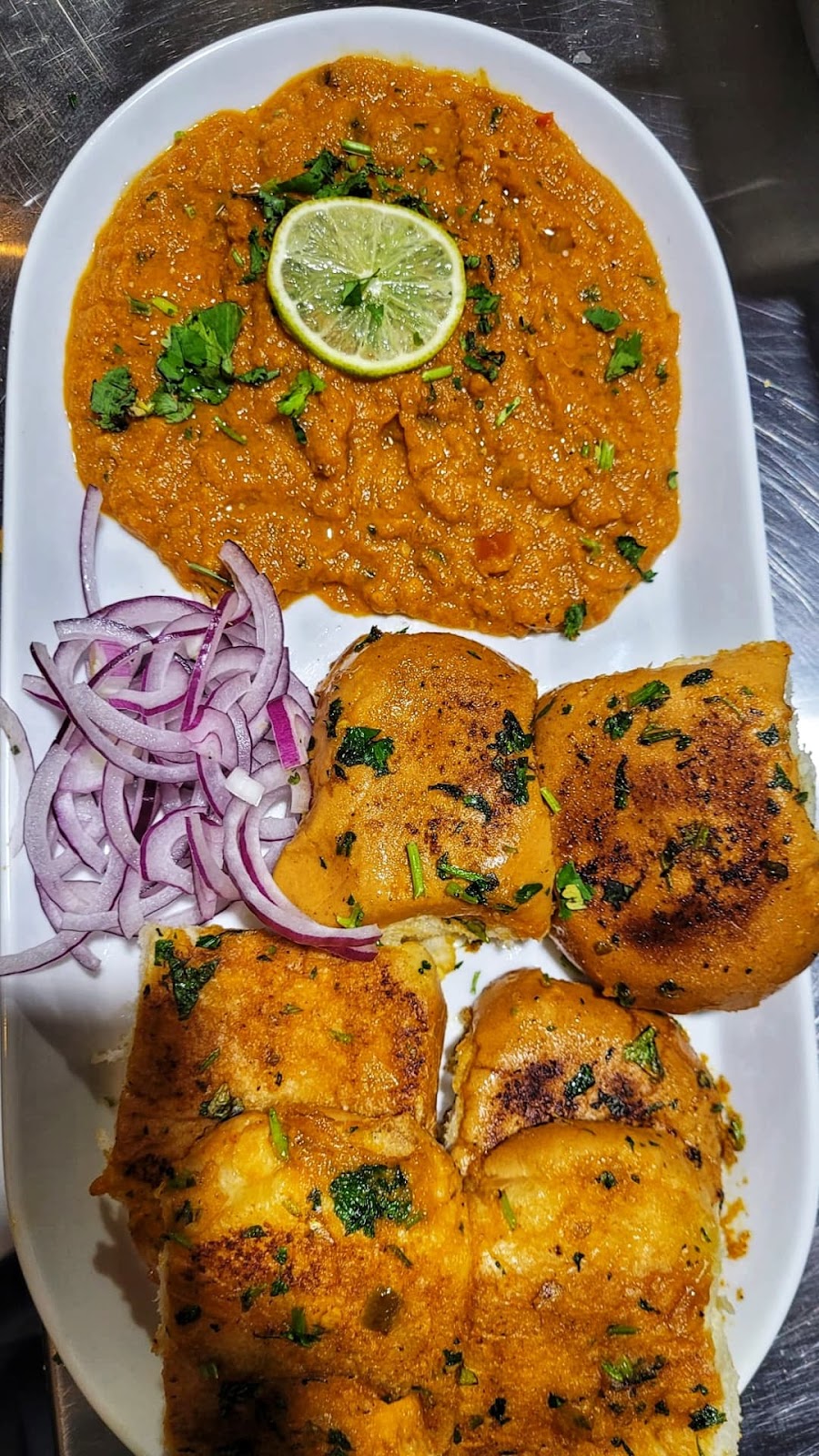 Buntys Indian Cuisine & Catering | 167 Jolliffe Ave, Rockwood, ON N0B 2K0, Canada | Phone: (519) 856-9977