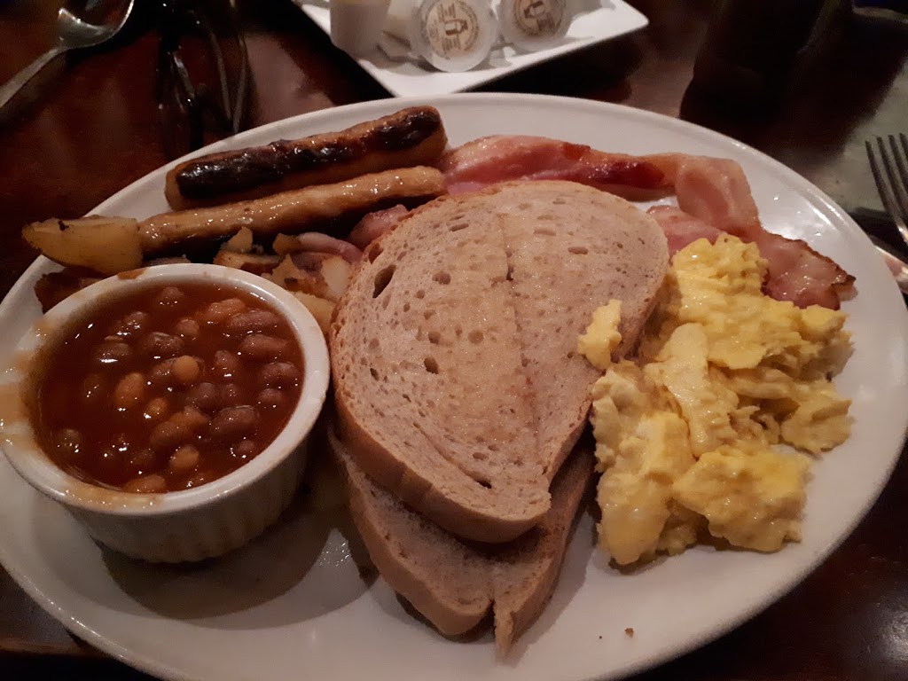 abbey arms pub | 481 North Service Rd W, Oakville, ON L6M 2V6, Canada | Phone: (905) 825-1109