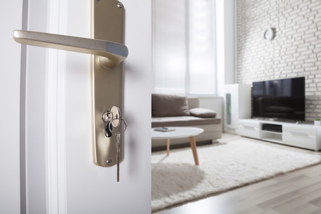 Locksmith Erin Mills Mississauga Service | 2285 Erin Mills Pkwy #11, Mississauga, ON L5K 1T8, Canada | Phone: (437) 800-2080
