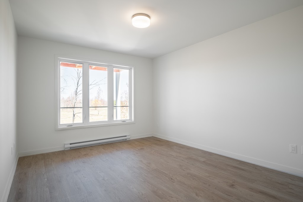 Chambly sur le Golf (Appartements) | 134 Rue Joseph Bresse, Chambly, QC J3L 0W1, Canada | Phone: (438) 372-4603