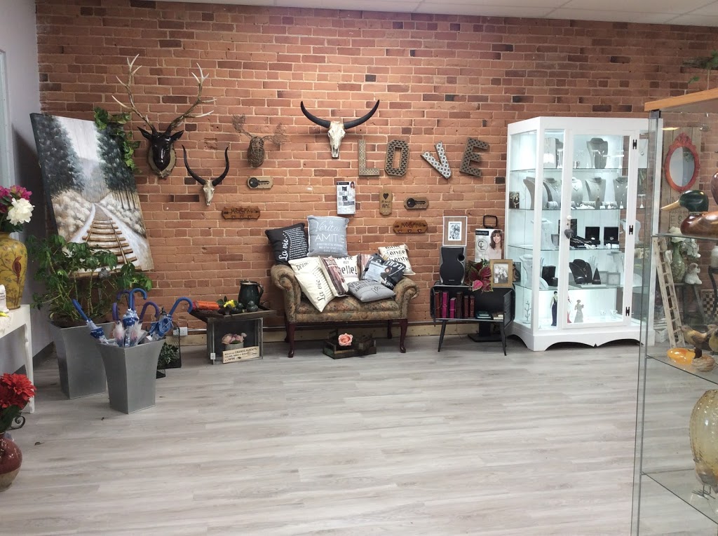 Bernard Tessier Fleuriste | 533 Rue Principale, Lachute, QC J8H 1Y6, Canada | Phone: (450) 562-2825
