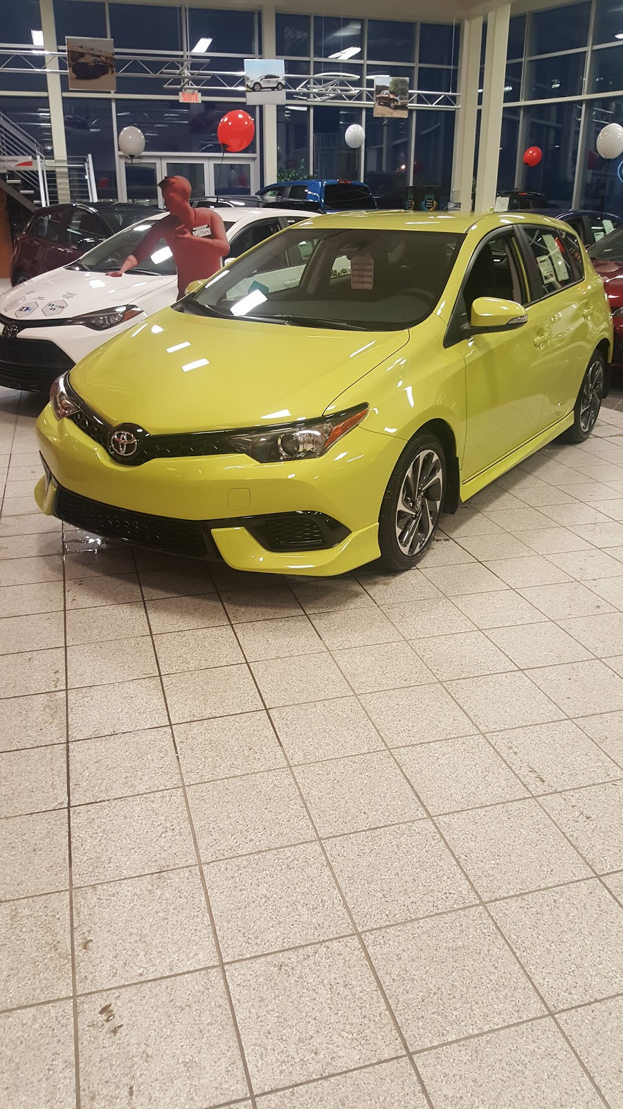 Alma Toyota | 630 Av. du Pont S, Alma, QC G8B 2V4, Canada | Phone: (418) 668-0195