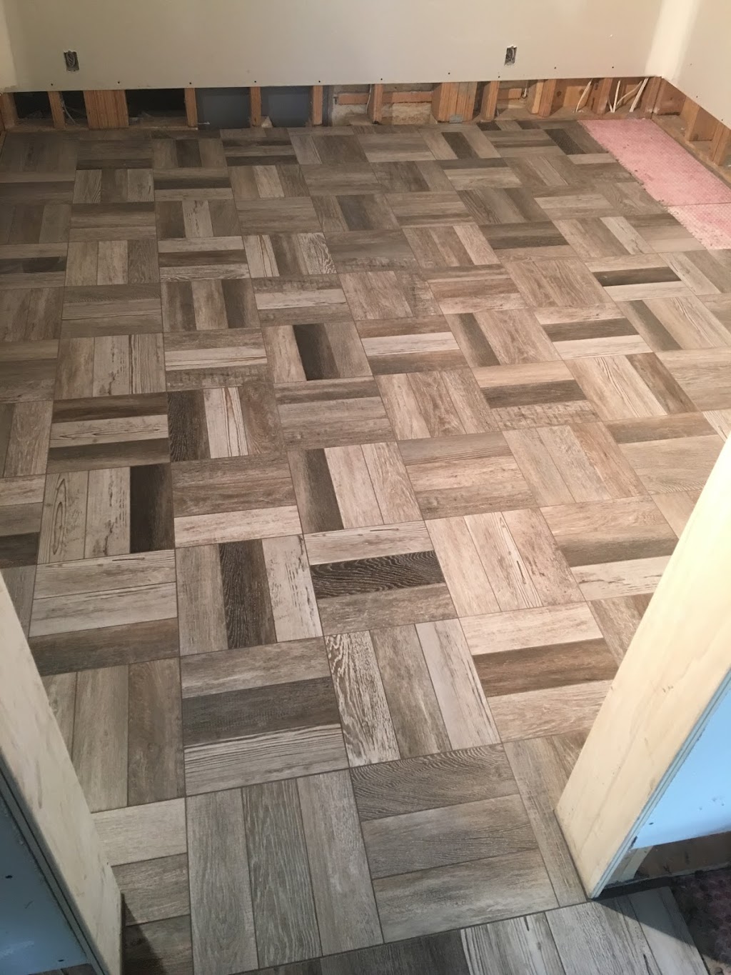 Contemporary Marble and Tile | 24 Hawkfield Crescent NW, Calgary, AB T3G 1Z5, Canada | Phone: (403) 616-2609