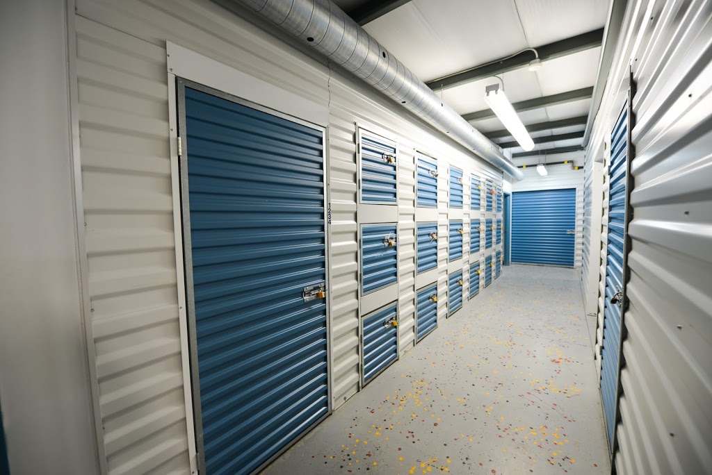 StorageMart | 328 Commissioners Rd W, London, ON N6J 1Y3, Canada | Phone: (519) 474-1242