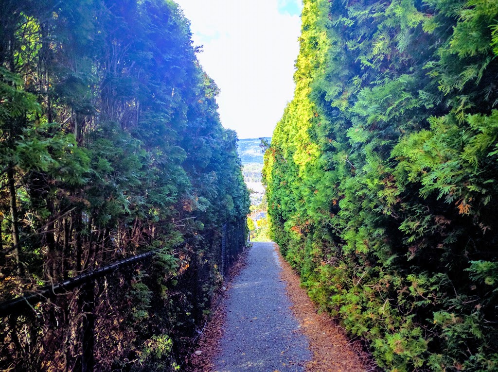 Lillooet Park | 2180 Summit Dr, Kelowna, BC V1V 1W3, Canada