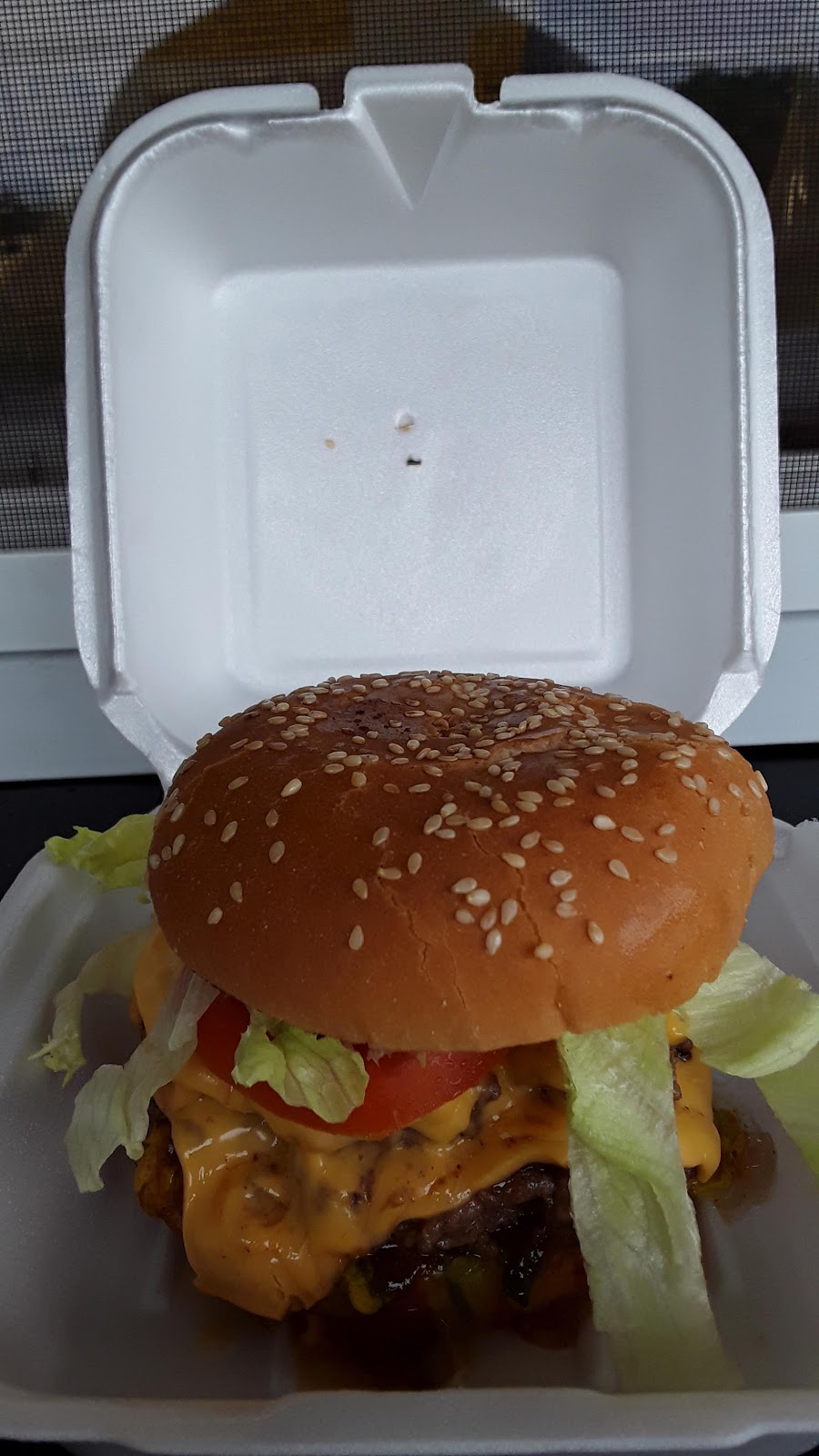 Klukes Korner Grocery | 1441 QC-148, Campbells Bay, QC J0X 1K0, Canada | Phone: (819) 648-5585