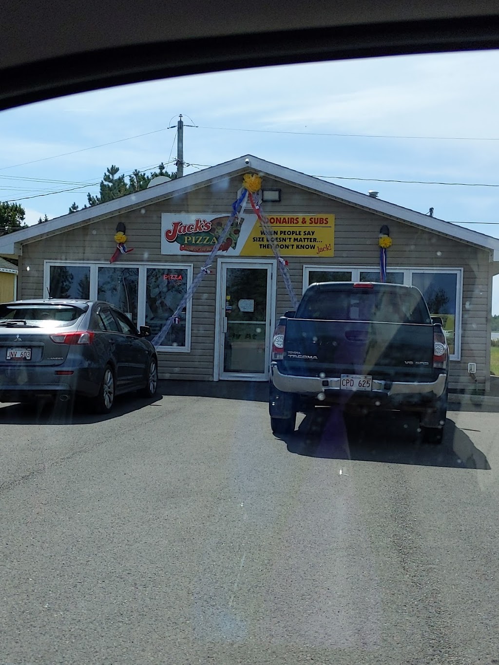 Jacks Pizza | 21 Rue Acadie, Bouctouche, NB E4S 2T6, Canada | Phone: (506) 341-1111