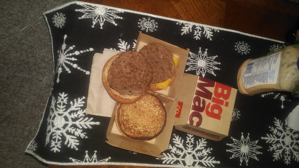 McDonalds | 335 Farmers Market Rd, Waterloo, ON N2V 0A4, Canada | Phone: (519) 885-1402