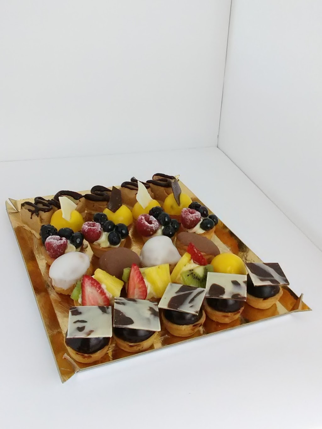 Oliviers Breads Bakery | 12 King Edward St #101, Coquitlam, BC V3K 4S8, Canada | Phone: (778) 285-8662