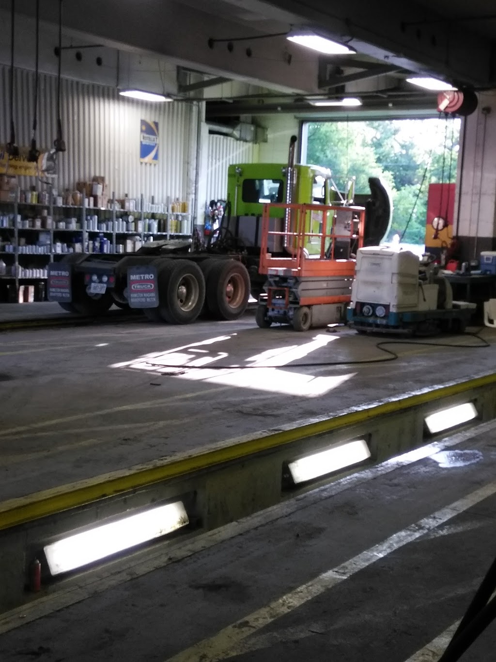 Cole Carriers Corporation | 89 Glow Ave, Hamilton, ON L8H 5Z1, Canada | Phone: (905) 548-0979