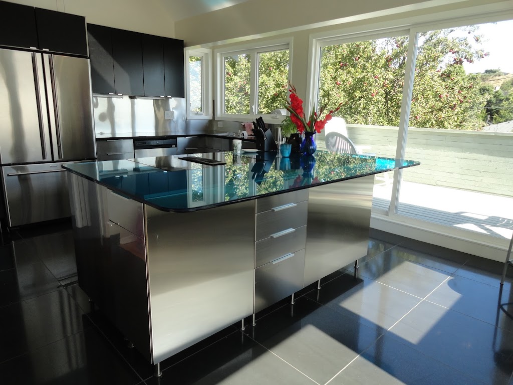 Finecolors Renovations | Lyall St, Victoria, BC V9A 5G8, Canada | Phone: (250) 888-7042