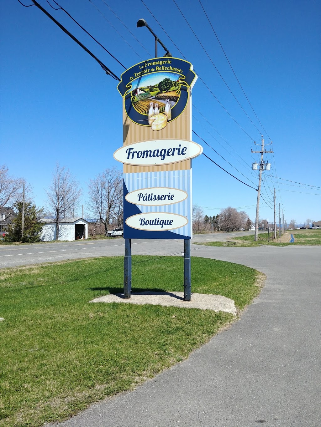 Fromagerie du Terroir de Bellechasse Inc (La) | 585 Route de Saint Vallier, Saint-Vallier, QC G0R 4J0, Canada | Phone: (418) 884-4027