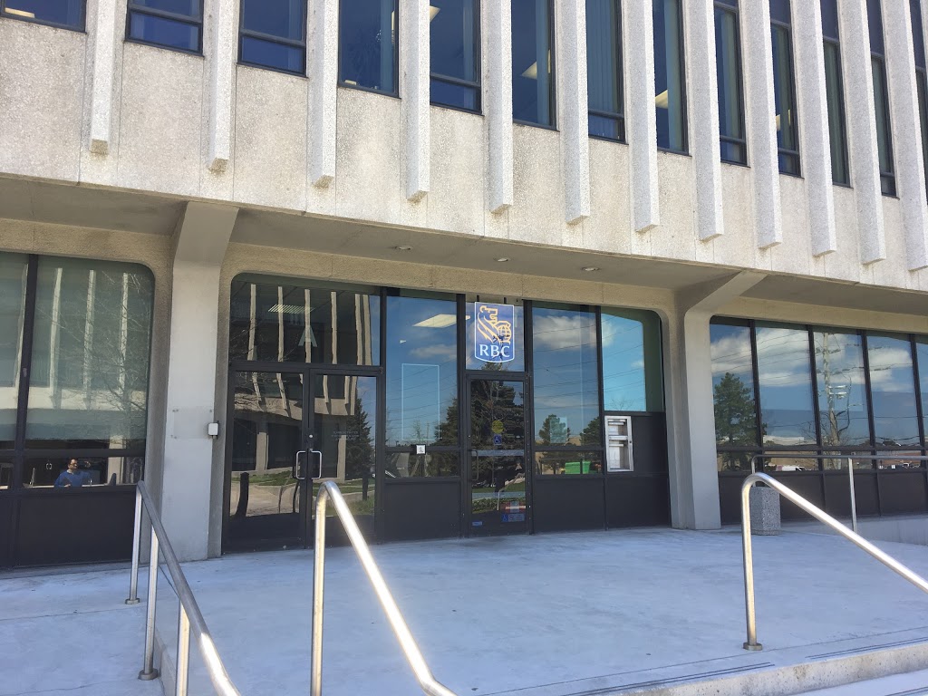 RBC Royal Bank | 6205 Airport Rd, Mississauga, ON L4V 1E1, Canada | Phone: (905) 671-6262