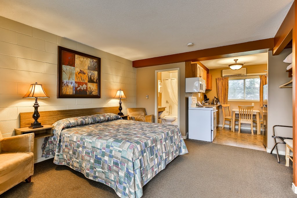 Arbutus Grove Motel | 1182 Island Hwy E, Parksville, BC V9P 1W3, Canada | Phone: (250) 248-6422